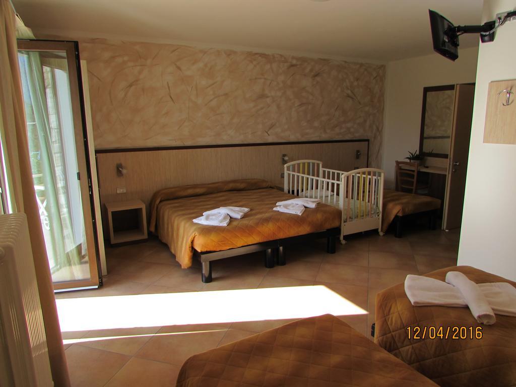 Agritur Arcosole B&B Camping Extérieur photo